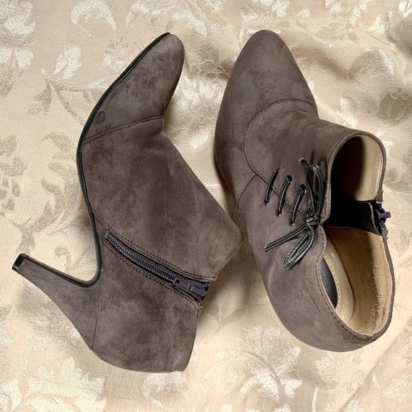 Naturalizer Grey Suede "Carmen" Booties - Picture 3 of 3